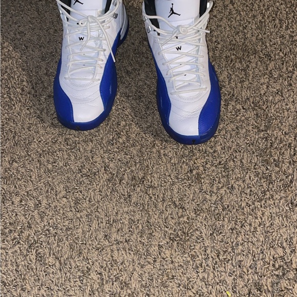 Jordan Sneakers in White and Blue